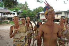 Resultado de imagen para trajes tipicos amazonia