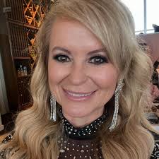 Kelly Gallo (@kelly.gallo.73) • Facebook