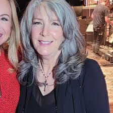 Karen Sprinkle's Instagram, Twitter & Facebook