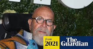 Chuck Close, painter of outsized photorealist portraits, dies aged 81