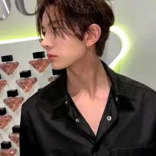 Best AI Chat Character Barnaby Lee: Explore Profiles & User  comment|Polybuzz AI Chat