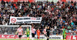 Hosted by elhighlights.com this video is provided and hosted from a 3rd party server. Supporters Psv Uit Protest Eerste 20 Minuten Stil Nederlands Voetbal Ad Nl