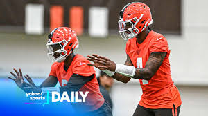Browns starting Deshaun Watson over Shedeur Sanders would be 'embarrassing'