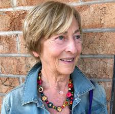 Janice Perlman's Instagram, Twitter & Facebook