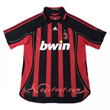 Maillot Retro Milan Ac Domicile 2006 2007 En 2020 Maillot Retro Maillot De Football Ac Milan
