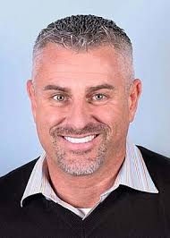 Dan Hatton's Instagram, Twitter & Facebook