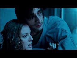 The movie struggles with a plethora of moral and ethical issues, and the characters seem to know that they have stepped wrong, but have no idea how to. Splice 2009 Imdb