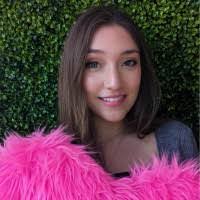 Bridget Simons's Instagram, Twitter & Facebook