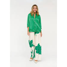 Josefa Costa Moda added a new photo.