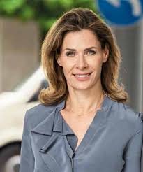 Ellen Ringier Lara Dickenmann Carole Hübscher Daniela Marino Monique  Bourquin Bea Knecht Patrizia Laeri Simone Züger Nadine J