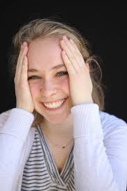 Clara Dickson's Instagram, Twitter & Facebook