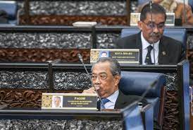 In the general election, voters select a candidate to represent their constituency in the dewan rakyat. Malaysia S Pm Passes First Parliamentary Test Benarnews