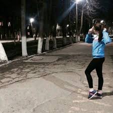 фото на аву в вк для девушек без лица с длинными волосами Kartinka Na Avu Nochnaya Fotografiya Idei Dlya Foto Fotografii Devushek