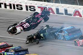 Driver averages for the last 10 races at las vegas motor speedway nascar cup series. Nascar Comes To Las Vegas After Daytona 500 Crash Las Vegas Review Journal