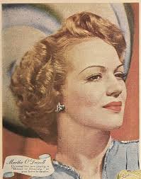 Daisy Cartwright Risdon (aka Elisabeth Risdon 1887-1958) She appeared in  over 140 films from 1913-1952 "Theodora Goes Wild" 1936, "Make Way For  Tomorrow" 1937, "Five Came Back" 1939, "Abe Lincoln in Illinois"