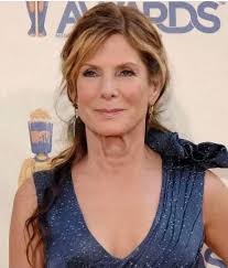 Happy new year to all my fans around the world. Thanks for everything, I  got a lot of love and support last year and won alot of awards last year we  go