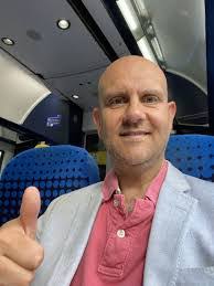 Chris Louder's Instagram, Twitter & Facebook