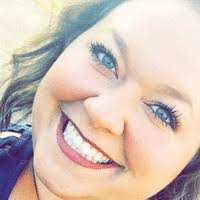 Laura Klump's Instagram, Twitter & Facebook