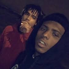 Leandra Mitchell's Instagram, Twitter & Facebook