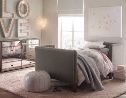 Love this beautiful grey and pink bedroom image decoride. Blush Pink And Grey Bedroom Ideas Atmosphere Pearl Light Floral Wallpaper Design Brown Padlet Background Wedding Apppie Org