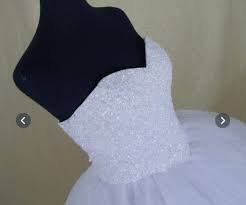 Es ist dabei nicht nur das tragen am schönsten. Brautkleid Von Wish Siehe Foto