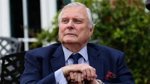 The world of golf lost peter alliss last week at the age of 89. Masters 2018 50 Years Later Peter Alliss Remains The Bbc S Voice Of Golf At Augusta Golf News And Tour Information Golf Digest
