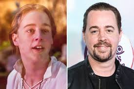 Hocus Pocus kids look unrecognisable as they reunite for cult film's 25th  anniversary