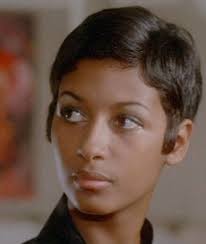 Roberta Mendoza (its_robie_yo)