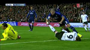 Zinedine zidane's real madrid side were held by valencia on sunday night despite two more wonder goals from spain's new golden boy marco asensio. Real Madrid Vs Valencia Full Match 2016 2 2 Hd Youtube