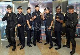 Untuk pengetahuan anda, kini gerak khas 2017 sedang ditayangkan pada setiap jumaat, jam 9.00 malam hanya di tv2. Syamsul Berasa Kagum Kegigihan Yusof Haslam Hiburan Mstar