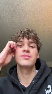 coldsmoodie (@aaronezclap)’s videos with original sound