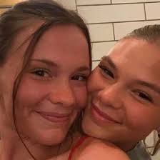 Allison Mcgarvey's Instagram, Twitter & Facebook