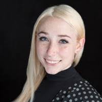 Leah Bryson's Instagram, Twitter & Facebook