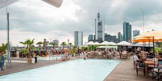 Stockfotos und bilder bei imago images lizenzieren, sofort downloaden und nutzen City Beach Frankfurt Studio Sesay