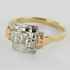 Découvrez nos bagues et boucles d'oreilles de style art déco serties de pierres fines. Bague Ancienne Art Deco Diamant Bijoux Anciens Bijouxbaume