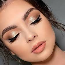 Maquillaje en tonos neutros 🤎