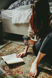 Dp Asma Mujeer Book Photography Girl Reading Photography Poses