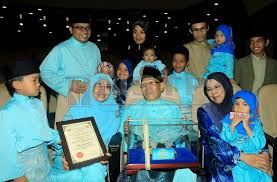 Kisah inspirasi isteri pelakon jalaluddin hassan dato dr mohd izhar ariff bin kashim. Hassan Azhari Perginya Tokoh Agamawan Negara Disegani