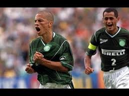Palmeiras gehört mit grêmio und dem fc são paulo zu den brasilianischen klubs mit den meisten teilnahmen an der copa libertadores (19). Alex De Souza Gols De Falta Pelo Palmeiras 1997 2002 Youtube