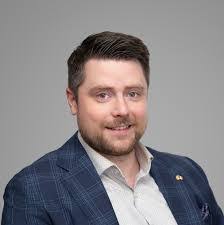 Hubert Porter's Instagram, Twitter & Facebook