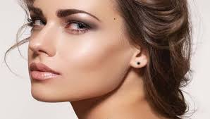 Nốt ruồi ở dái tai là điềm báo gì, may mắn hay xui xẻo?