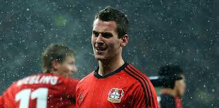 Arkadiusz milik is past his injury problems and finally ready for centre stage at napoli. Bayer Leverkusen Darum Gibt Es Noch Acht Millionen Fur Arkadiusz Milik Express De
