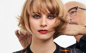 Nouveaut de coupe cheveux mi long jennifer aniston degrade le. Coiffures Mi Longues Tendances Automne Hiver 2019 2020 Pour Cheveux Mi Longs