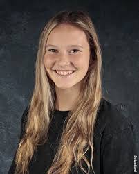 Tamara Lozoya's Instagram, Twitter & Facebook