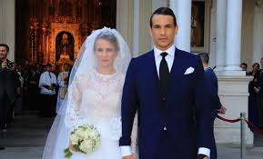 Moderador global usuario héroe mensajes: La Boda De Yeyes Manzanares Con Un Torero Como Padrino