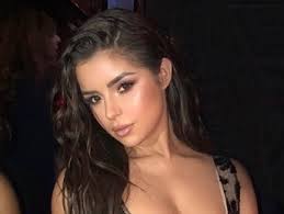She sets instagram on fire with every single post, and now demi rose mawby is about to get even more popular. Famous Sexica From The Eyes Of The Paparazz No Makeup All Veiled But The Boys Must Have Been Happy