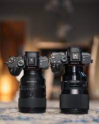 This Is What The New Sony 135mm 1 8 And The Sigma 135mm 1 8 Look Like Next To Each Other I Ll Be Compari Camera Photography Photography Camera Vlogging Camera
