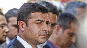 Maybe you would like to learn more about one of these? Turkei Der Tiefe Sturz Des Selahattin Demirtas Zeit Online