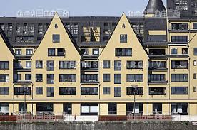 Jahrhundert betrachten wir auf dieser führung die verbindung von alt und neu: Siebengebirge Im Rheinauhafen Koln Architektur Bildarchiv