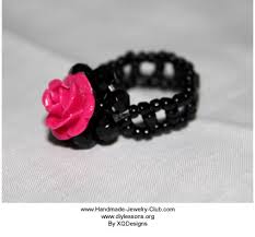 To do this, wrap a thin strip of paper around your finger and trim it so it. Beaded Ring Tutorial